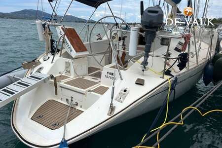Athena 44