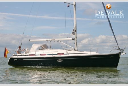 /images/thumbnails/website/bavaria-37-custom-line-251589_1c.jpg